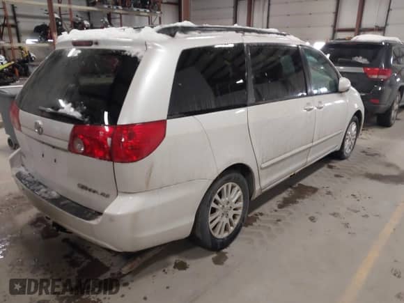 2007 Toyota Sienna XLE z VIN 5TDZK22C57S002919, wystawiony jako IAAI lot #41563961 z przebiegiem 262 988 mil mil oraz . Historia ofert i sprzedaży dostępna na DreamBid. Obrazek 4.