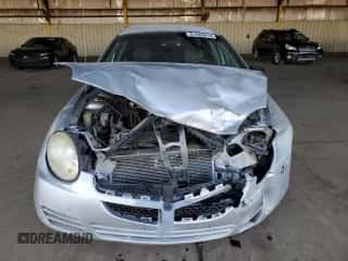 2005 Dodge Neon SXT z VIN 1B3ES56C05D122339, wystawiony jako Copart lot #81666814 z przebiegiem 156 502 mil mil oraz Szkoda całkowita • Salvage title. Historia ofert i sprzedaży dostępna na DreamBid. Obrazek 5.