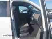 2011 Ram 1500 Big Horn z VIN 1D7RB1GT8BS703947, wystawiony jako IAAI lot #43206388 z przebiegiem 251 282 mil mil oraz . Historia ofert i sprzedaży dostępna na DreamBid. Obrazek 5.