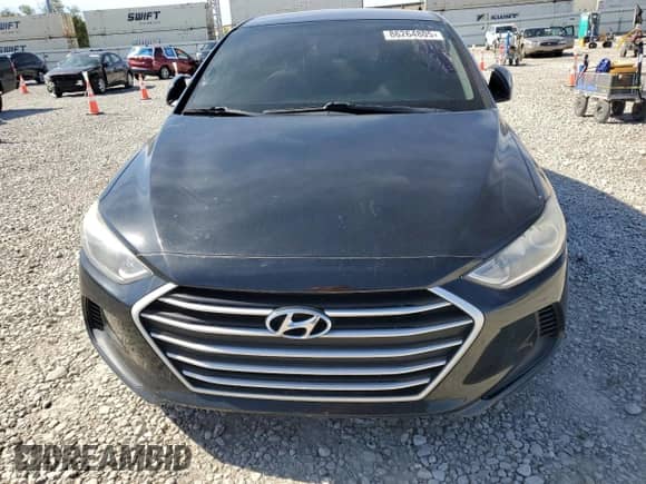 2018 Hyundai Elantra SE z VIN 5NPD74LF2JH372562, wystawiony jako Copart lot #86264805 z przebiegiem 159 213 mil mil oraz Czysty tytuł • Clean title. Historia ofert i sprzedaży dostępna na DreamBid. Obrazek 5.