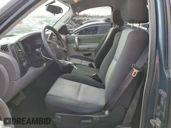 2008 GMC Sierra 1500 Work Truck with VIN 1GTEC19X68Z134439, listed as a Copart auction lot 88669475 with 122,092 mi miles and Salvage title. Bid and sale history available at DreamBid. Image 7.