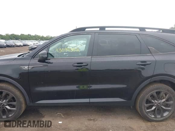 2022 Kia Sorento SX with VIN 5XYRKDLF6NG079071, listed as a IAAI auction lot 43099352 with 88,932 mi miles and . Bid and sale history available at DreamBid. Image 15.