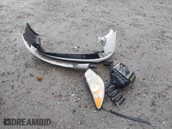 2015 Cadillac Escalade ESV Premium with VIN 1GYS4TKJ6FR708255, listed as a IAAI auction lot 42244621 with 31,407 mi miles and . Bid and sale history available at DreamBid. Image 12.