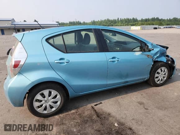 2014 Toyota Prius One with VIN JTDKDTB34E1074738, listed as a Copart auction lot 67398885 with 157,213 mi miles and Salvage title. Bid and sale history available at DreamBid. Image 3.