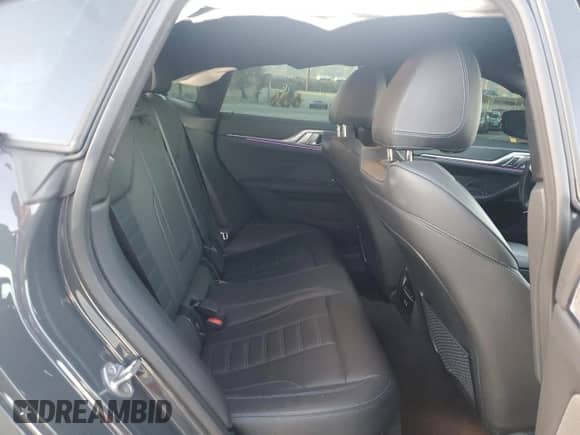 2023 BMW 4 Series 430i z VIN WBA63AV04PFN34378, wystawiony jako Copart lot #41647305 z przebiegiem 33 416 mil mil oraz Szkoda całkowita • Salvage title. Historia ofert i sprzedaży dostępna na DreamBid. Obrazek 10.