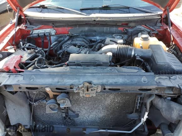 2013 Ford F-150 XL z VIN 1FTMF1EM6DKE84610, wystawiony jako Copart lot #50074155 z przebiegiem 272 671 mil mil oraz Czysty tytuł • Clean title. Historia ofert i sprzedaży dostępna na DreamBid. Obrazek 11.