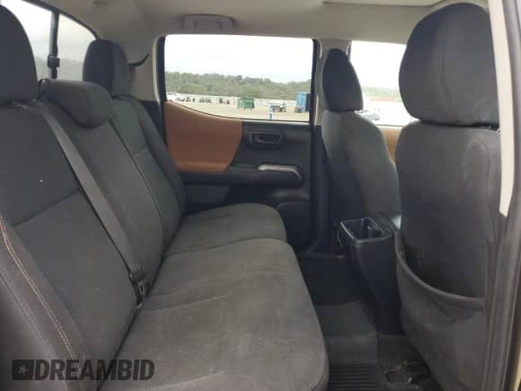 2017 Toyota Tacoma SR5 with VIN 3TMBZ5DN9HM012089, listed as a Copart auction lot 86295415 with 221,378 mi miles and Salvage title. Bid and sale history available at DreamBid. Image 10.