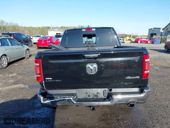 2019 Ram 1500 Limited z VIN 1C6SRFHT7KN693081, wystawiony jako IAAI lot #41922037 z przebiegiem 87 967 mil mil oraz . Historia ofert i sprzedaży dostępna na DreamBid. Obrazek 17.