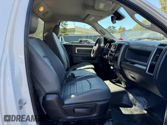 2016 Ram 1500 Tradesman z VIN 3C6JR6DG6GG331120, wystawiony jako Copart lot #85755365 z przebiegiem 197 259 mil mil oraz Czysty tytuł • Clean title. Historia ofert i sprzedaży dostępna na DreamBid. Obrazek 7.