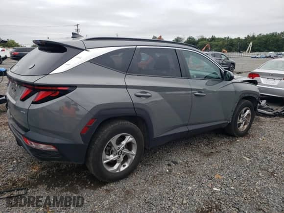 2024 Hyundai Tucson SEL z VIN 5NMJBCDE0RH399639, wystawiony jako Copart lot #68722375 z przebiegiem 56 774 mil mil oraz Szkoda całkowita • Salvage title. Historia ofert i sprzedaży dostępna na DreamBid. Obrazek 3.