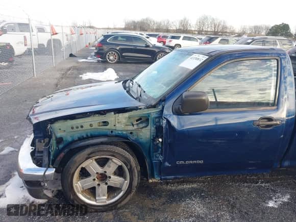 2004 Chevrolet Colorado LS ZQ8 с VIN 1GCCS146448109953, выставлен на аукционе IAAI как лот 41330832 с пробегом Не указан миль и . История ставок и продаж доступна на DreamBid. Изображение 17.