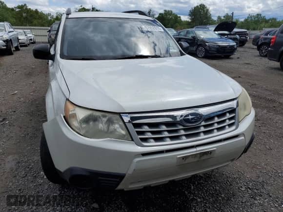 2011 Subaru Forester X z VIN JF2SHABC7BH728175, wystawiony jako Copart lot #57952915 z przebiegiem 147 567 mil mil oraz Szkoda całkowita • Salvage title. Historia ofert i sprzedaży dostępna na DreamBid. Obrazek 5.