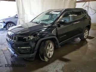2019 Jeep Compass Latitude с VIN 3C4NJDBB9KT828823, выставлен на аукционе Copart как лот 84745385 с пробегом 34 533 миль миль и Списание • Salvage title. История ставок и продаж доступна на DreamBid. Изображение 1.