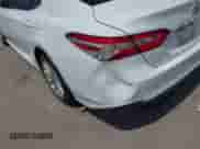 2019 Toyota Camry LE с VIN 4T1B11HK6KU276241, выставлен на аукционе IAAI как лот 42379029 с пробегом 81 411 миль миль и . История ставок и продаж доступна на DreamBid. Изображение 18.