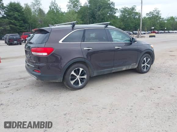 2016 Kia Sorento EX z VIN 5XYPHDA57GG119919, wystawiony jako IAAI lot #42593053 z przebiegiem 98 721 mil mil oraz . Historia ofert i sprzedaży dostępna na DreamBid. Obrazek 4.
