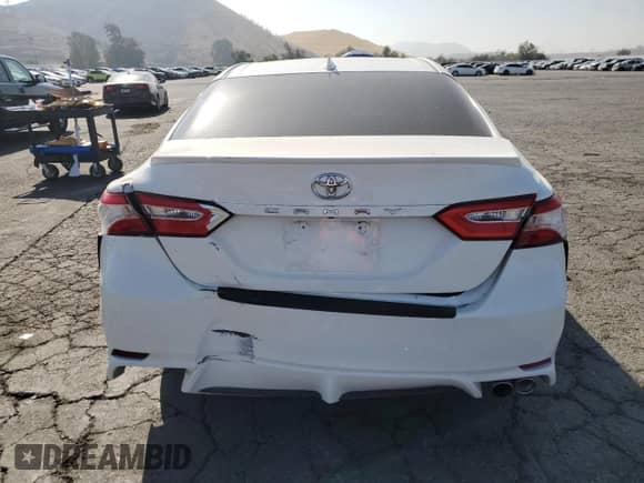2020 Toyota Camry SE with VIN 4T1G11AK1LU503790, listed as a Copart auction lot 85868315 with 67,678 mi miles and Salvage title. Bid and sale history available at DreamBid. Image 6.