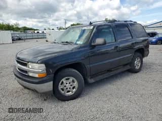 2006 Chevrolet Tahoe LS z VIN 1GNEK13T16J160085, wystawiony jako Copart lot #57746285 z przebiegiem 239 165 mil mil oraz Czysty tytuł • Clean title. Historia ofert i sprzedaży dostępna na DreamBid. Obrazek 1.