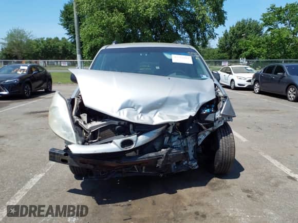 2009 Toyota Sienna LE z VIN 5TDZK23C29S271137, wystawiony jako IAAI lot #42784804 z przebiegiem 325 703 mil mil oraz . Historia ofert i sprzedaży dostępna na DreamBid. Obrazek 13.