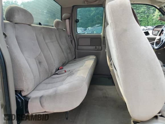 2004 GMC Sierra 1500 SLE с VIN 2GTEK19T141263336, выставлен на аукционе Copart как лот 67431995 с пробегом Не указан миль и На запчасти • Non repairable. История ставок и продаж доступна на DreamBid. Изображение 10.