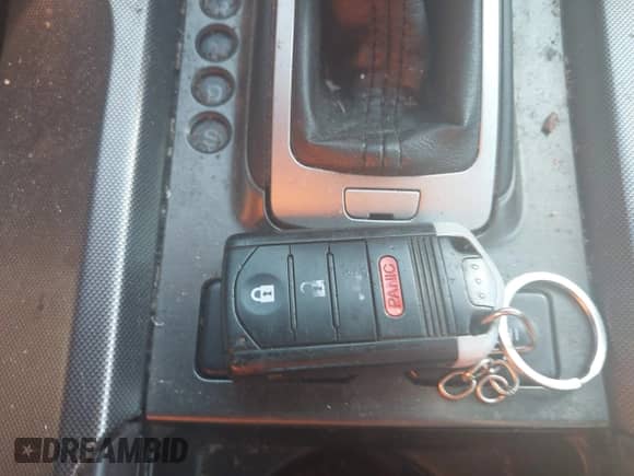 2014 Acura TL Technology z VIN 19UUA8F59EA004471, wystawiony jako IAAI lot #42540294 z przebiegiem Nie podano mil oraz . Historia ofert i sprzedaży dostępna na DreamBid. Obrazek 11.