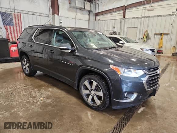 2020 Chevrolet Traverse LT with VIN 1GNEVHKW1LJ109869, listed as a Copart auction lot 81611705 with 123,876 mi miles and Non repairable. Bid and sale history available at DreamBid. Image 4.