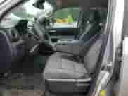 2019 Toyota Tundra SR с VIN 5TFUM5F17KX080894, выставлен на аукционе Copart как лот 63861345 с пробегом 114 288 миль миль и Списание • Salvage title. История ставок и продаж доступна на DreamBid. Изображение 7.