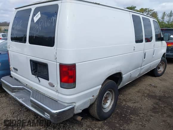 2003 Ford Econoline Cargo z VIN 1FTNE24223HC04321, wystawiony jako IAAI lot #42015261 z przebiegiem 183 098 mil mil oraz . Historia ofert i sprzedaży dostępna na DreamBid. Obrazek 4.