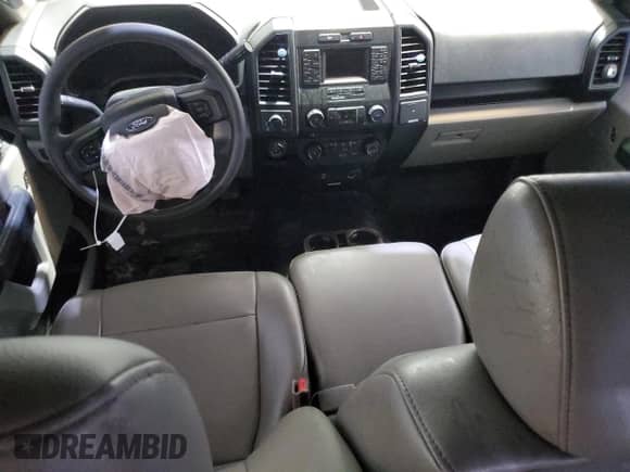 2016 Ford F-150 XLT z VIN 1FTFX1EF5GFA82503, wystawiony jako Copart lot #65193605 z przebiegiem 164 516 mil mil oraz Szkoda całkowita • Salvage title. Historia ofert i sprzedaży dostępna na DreamBid. Obrazek 8.