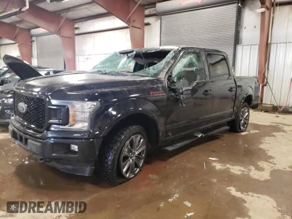 2018 Ford F-150 XL z VIN 1FTEW1EP5JFE03289, wystawiony jako Copart lot #87645235 z przebiegiem Nie podano mil oraz Czysty tytuł • Clean title. Historia ofert i sprzedaży dostępna na DreamBid. Obrazek 1.