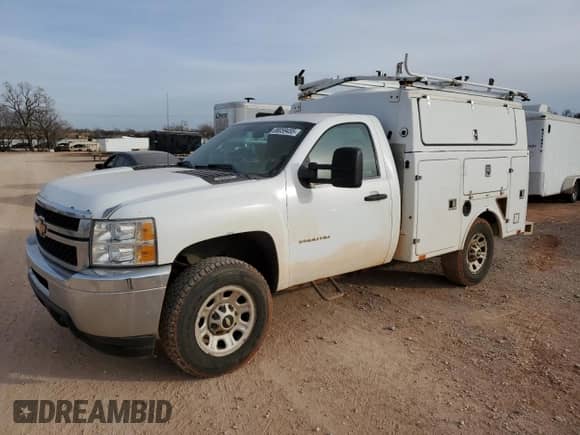 2012 Chevrolet Silverado 2500HD Work Truck z VIN 1GB0CVCG6CF207060, wystawiony jako Copart lot #43823875 z przebiegiem 166 046 mil mil oraz Czysty tytuł • Clean title. Historia ofert i sprzedaży dostępna na DreamBid. Obrazek 1.