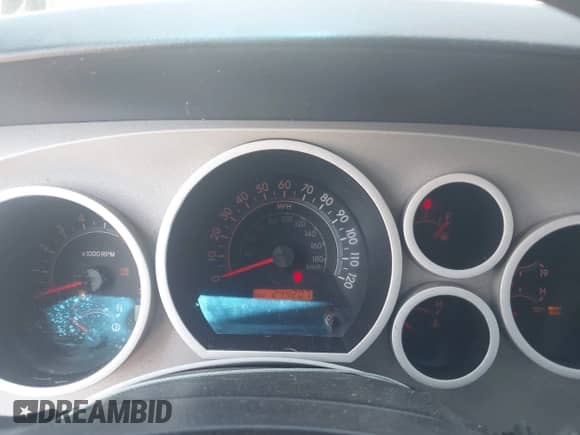 2008 Toyota Tundra с VIN 5TBDV54168S506940, выставлен на аукционе IAAI как лот 42028704 с пробегом 244 207 миль миль и . История ставок и продаж доступна на DreamBid. Изображение 7.