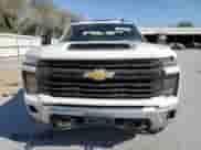 2024 Chevrolet Silverado 2500HD Work Truck с VIN 2GC4YLE74R1138806, выставлен на аукционе Copart как лот 48554225 с пробегом 76 768 миль миль и Списание • Salvage title. История ставок и продаж доступна на DreamBid. Изображение 5.