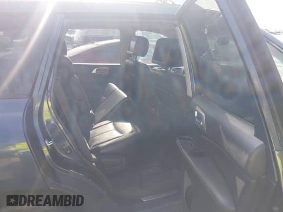 2014 Nissan Pathfinder Platinum Hybrid with VIN 5N1CR2MN1EC662479, listed as a IAAI auction lot 42555716 with 172,643 mi miles and . Bid and sale history available at DreamBid. Image 8.