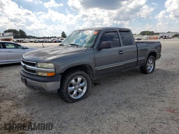 1999 Chevrolet Silverado 1500 LS z VIN 1GCEK19VXXE215029, wystawiony jako Copart lot #81454625 z przebiegiem Nie podano mil oraz Szkoda całkowita • Salvage title. Historia ofert i sprzedaży dostępna na DreamBid. Obrazek 1.