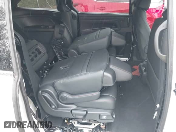 2023 Honda Odyssey Sport z VIN 5FNRL6H76PB022180, wystawiony jako IAAI lot #43142713 z przebiegiem 2 775 mil mil oraz . Historia ofert i sprzedaży dostępna na DreamBid. Obrazek 8.