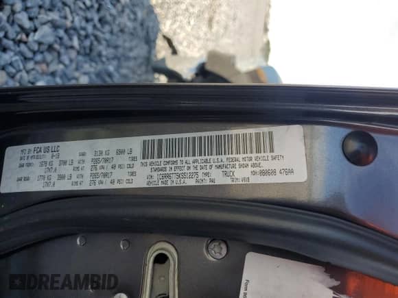 2019 Ram 1500 SLT z VIN 1C6RR6TT5KS512275, wystawiony jako Copart lot #69284315 z przebiegiem 141 288 mil mil oraz Szkoda całkowita • Salvage title. Historia ofert i sprzedaży dostępna na DreamBid. Obrazek 13.