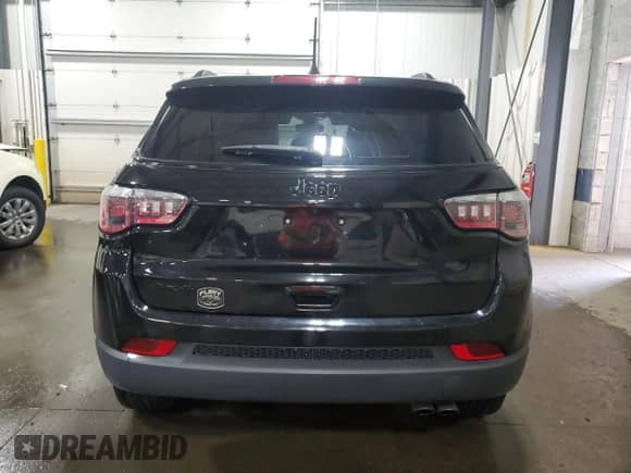 2019 Jeep Compass Latitude с VIN 3C4NJDBB1KT622895, выставлен на аукционе Copart как лот 67121915 с пробегом 93 173 миль миль и Списание • Salvage title. История ставок и продаж доступна на DreamBid. Изображение 6.