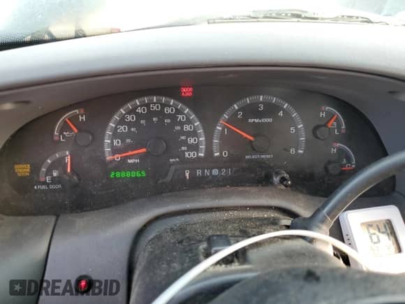 2000 Ford F-150 XL with VIN 1FTRX18W6YNC36359, listed as a Copart auction lot 54460215 with 288,806 mi miles and Salvage title. Bid and sale history available at DreamBid. Image 9.