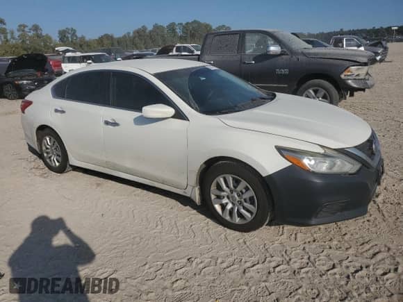 2016 Nissan Altima SR z VIN 1N4AL3APXGC294532, wystawiony jako Copart lot #82657015 z przebiegiem 200 979 mil mil oraz Czysty tytuł • Clean title. Historia ofert i sprzedaży dostępna na DreamBid. Obrazek 4.