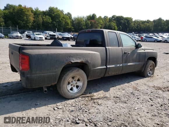 2008 Dodge Dakota with VIN 1D7HW32K58S571930, listed as a Copart auction lot 69245074 with Not provided miles and Salvage title. Bid and sale history available at DreamBid. Image 3.