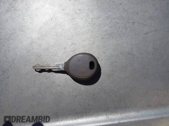 2001 Dodge Neon Highline z VIN 1B3ES46C11D190251, wystawiony jako IAAI lot #41886585 z przebiegiem 283 415 mil mil oraz . Historia ofert i sprzedaży dostępna na DreamBid. Obrazek 11.