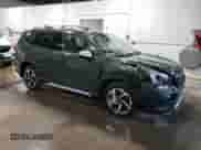 2024 Subaru Forester Touring z VIN JF2SKAMC6RH428572, wystawiony jako Copart lot #67601925 z przebiegiem 3 734 mil mil oraz Szkoda całkowita • Salvage title. Historia ofert i sprzedaży dostępna na DreamBid. Obrazek 4.