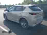 2024 Mazda CX-5 S Select z VIN JM3KFBBL6R0500212, wystawiony jako IAAI lot #43266605 z przebiegiem 38 461 mil mil oraz . Historia ofert i sprzedaży dostępna na DreamBid. Obrazek 3.