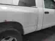 2005 Dodge 1500 SLT z VIN 1D7HU16DX5J547792, wystawiony jako IAAI lot #41609415 z przebiegiem 209 063 mil mil oraz . Historia ofert i sprzedaży dostępna na DreamBid. Obrazek 6.