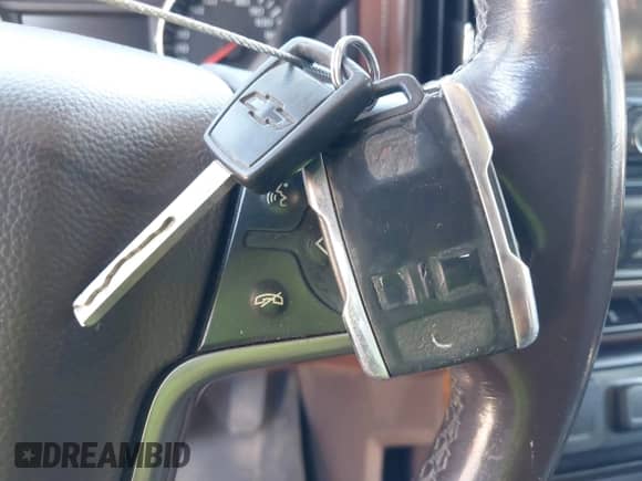 2014 Chevrolet Silverado 1500 High Country with VIN 3GCPCTEJ8EG301756, listed as a IAAI auction lot 41826109 with 185,576 mi miles and . Bid and sale history available at DreamBid. Image 11.