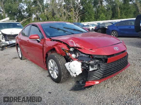 2025 Toyota Camry LE with VIN 4T1DAACKXSU178085, listed as a Copart auction lot 85884725 with 6,382 mi miles and Salvage title. Bid and sale history available at DreamBid. Image 4.