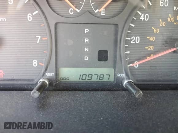 2002 Hyundai Sonata GLS with VIN KMHWF35H52A717219, listed as a Copart auction lot 47214945 with 109,787 mi miles and Salvage title. Bid and sale history available at DreamBid. Image 9.