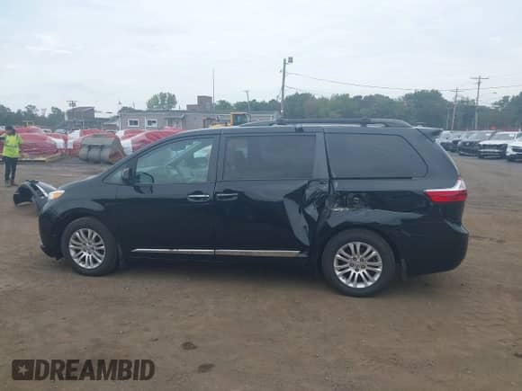 2017 Toyota Sienna XLE with VIN 5TDYZ3DC3HS771320, listed as a IAAI auction lot 43291826 with 106,565 mi miles and . Bid and sale history available at DreamBid. Image 14.