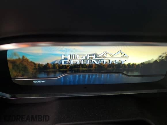 2022 Chevrolet Suburban High Country with VIN 1GNSKGKLXNR363841, listed as a Copart auction lot 84008044 with 42,053 mi miles and Salvage title. Bid and sale history available at DreamBid. Image 9.