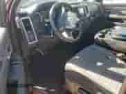 2024 Ram 1500 SLT z VIN 1C6RR7GG9RS124012, wystawiony jako Copart lot #70903785 z przebiegiem 50 342 mil mil oraz Szkoda całkowita • Salvage title. Historia ofert i sprzedaży dostępna na DreamBid. Obrazek 8.